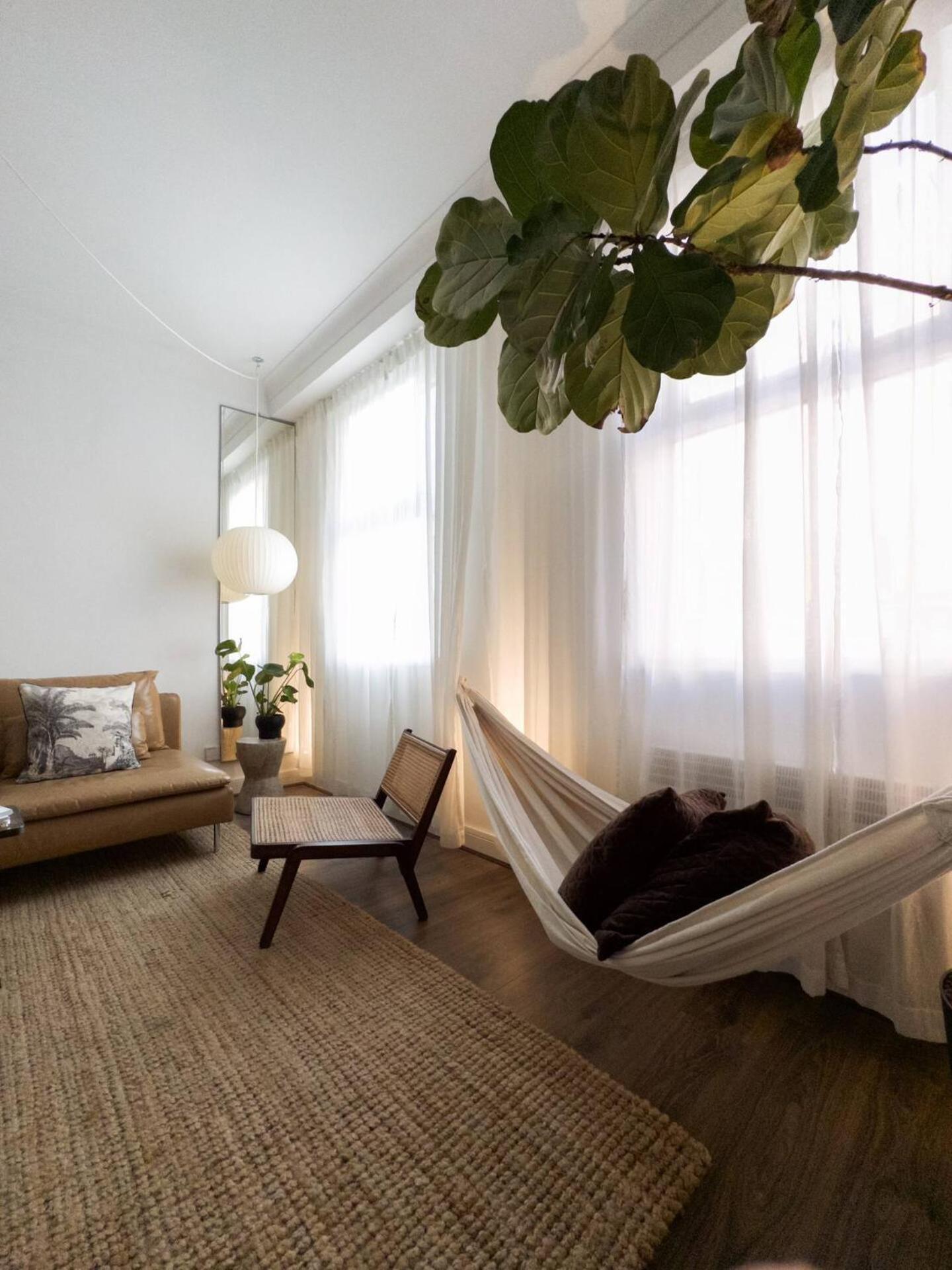 Appartamento Tranquil Oasis W 100Inch Cinema & Hammock, By The Design Traveller Londra Esterno foto